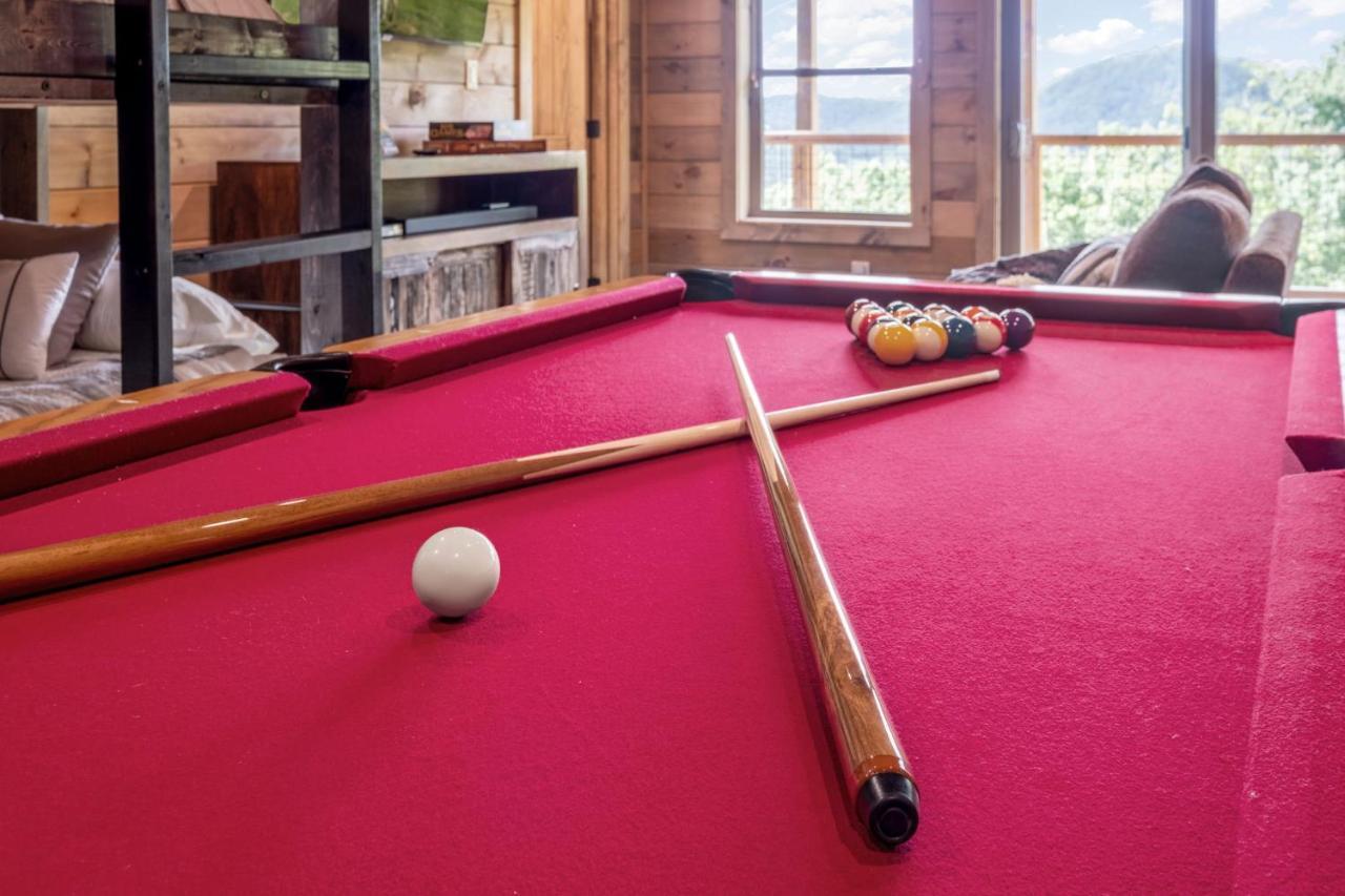 New / 3 King Suites / Sleeps12 / View / 5 Mi To Pf / Hot Tub Sevierville Luaran gambar