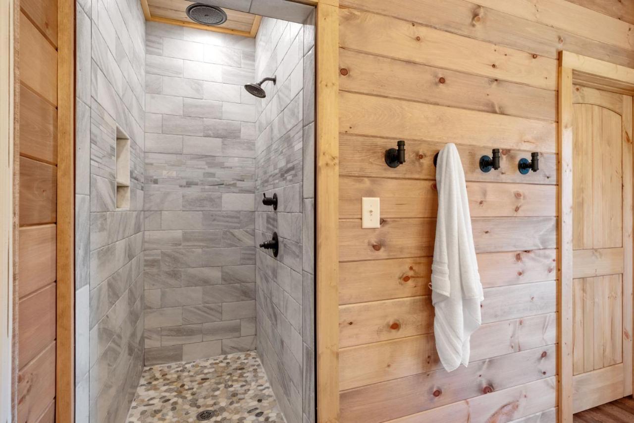 New / 3 King Suites / Sleeps12 / View / 5 Mi To Pf / Hot Tub Sevierville Luaran gambar