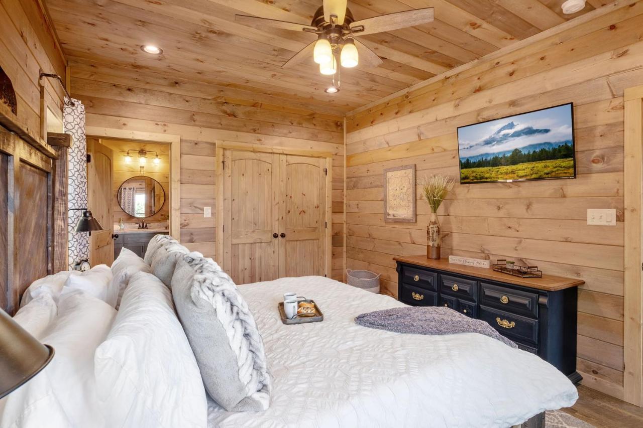 New / 3 King Suites / Sleeps12 / View / 5 Mi To Pf / Hot Tub Sevierville Luaran gambar