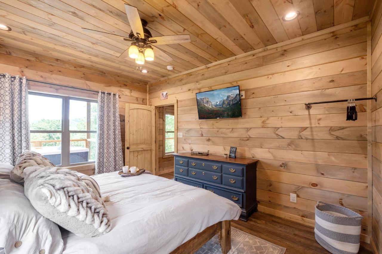 New / 3 King Suites / Sleeps12 / View / 5 Mi To Pf / Hot Tub Sevierville Luaran gambar