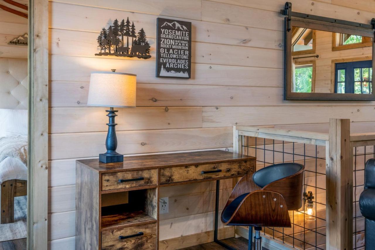 New / 3 King Suites / Sleeps12 / View / 5 Mi To Pf / Hot Tub Sevierville Luaran gambar