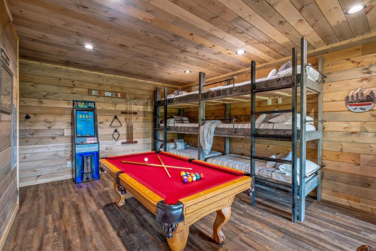 New / 3 King Suites / Sleeps12 / View / 5 Mi To Pf / Hot Tub Sevierville Luaran gambar