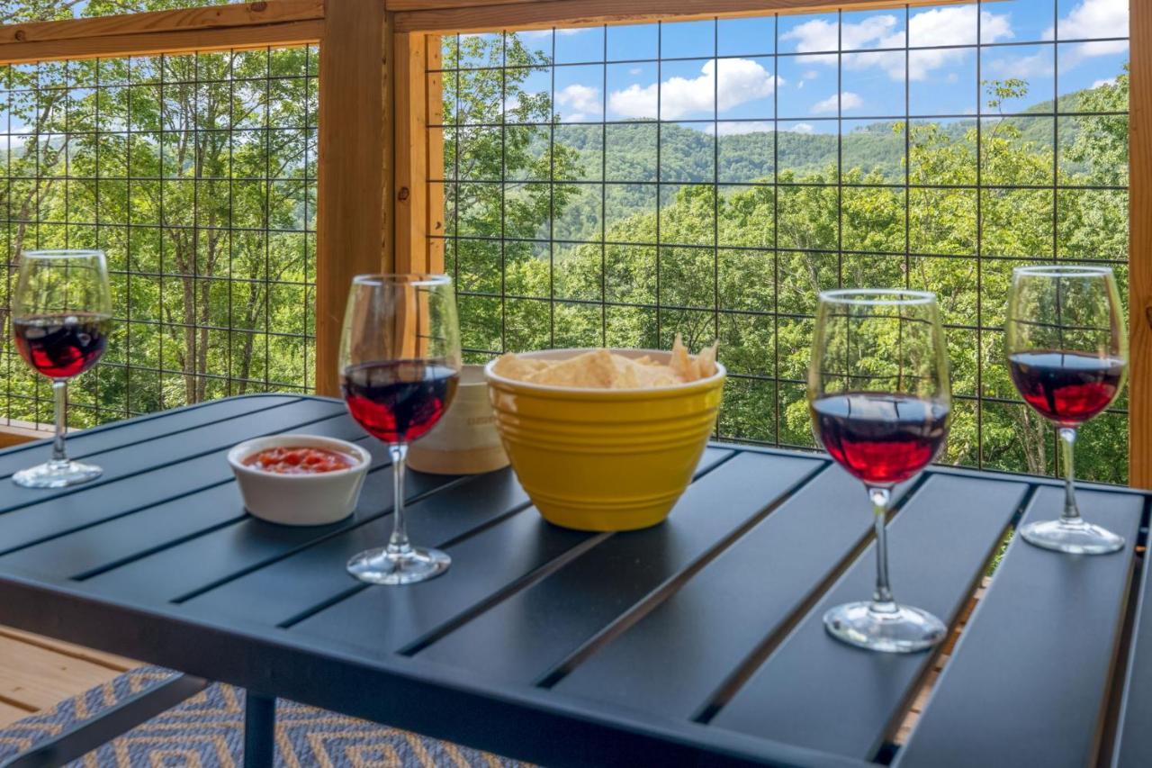 New / 3 King Suites / Sleeps12 / View / 5 Mi To Pf / Hot Tub Sevierville Luaran gambar
