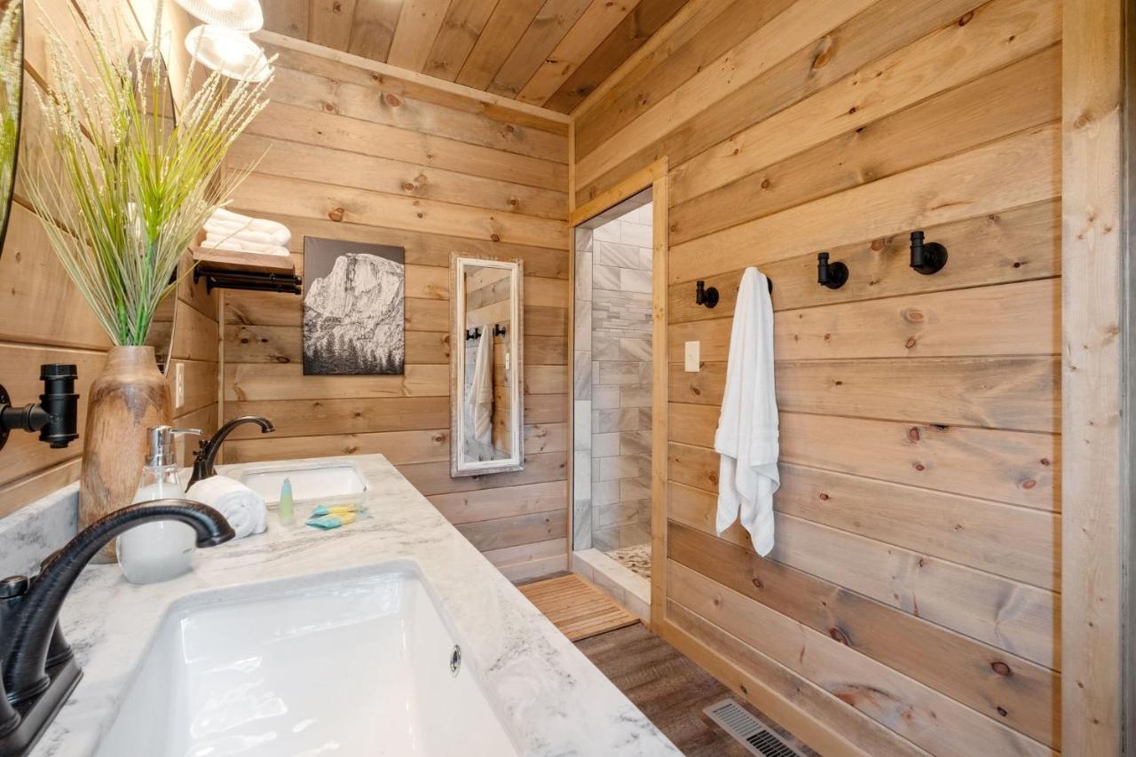 New / 3 King Suites / Sleeps12 / View / 5 Mi To Pf / Hot Tub Sevierville Luaran gambar