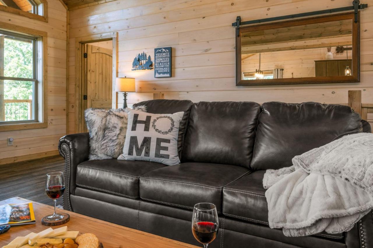New / 3 King Suites / Sleeps12 / View / 5 Mi To Pf / Hot Tub Sevierville Luaran gambar