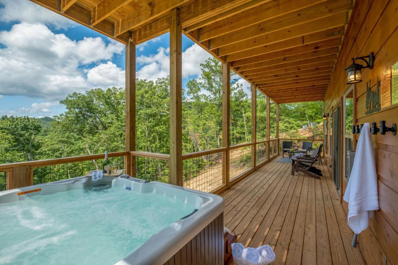 New / 3 King Suites / Sleeps12 / View / 5 Mi To Pf / Hot Tub Sevierville Luaran gambar